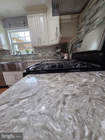 6113 WINDSOR DR, Fredericksburg, VA 22407