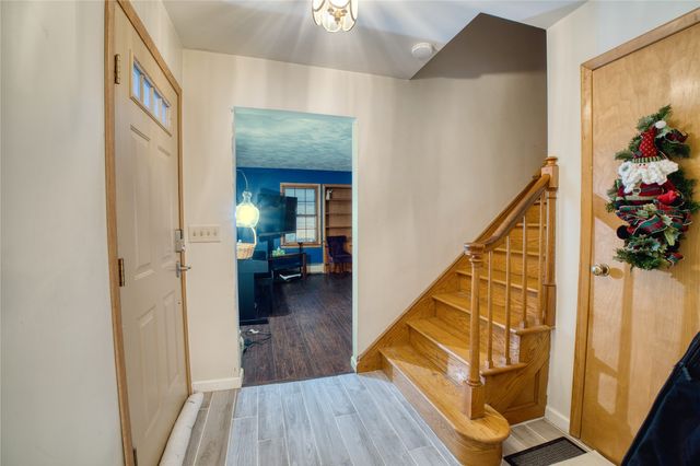 4308 EMMET Drive, Erie, PA 16511