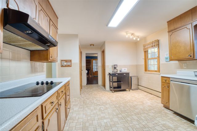 4308 EMMET Drive, Erie, PA 16511