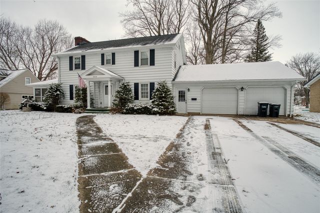 4308 EMMET Drive, Erie, PA 16511