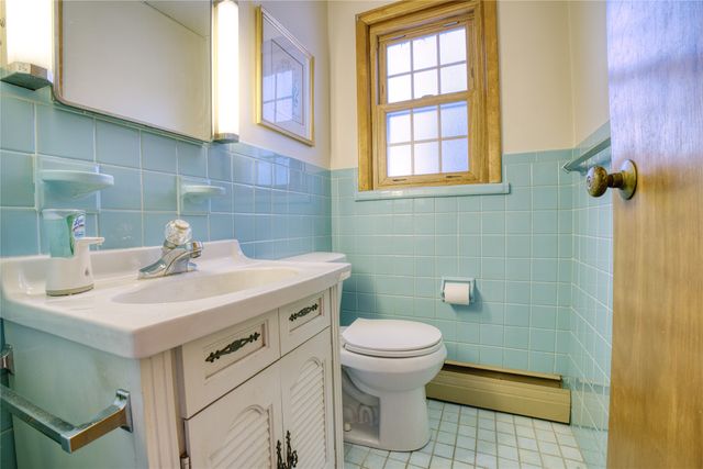 4308 EMMET Drive, Erie, PA 16511