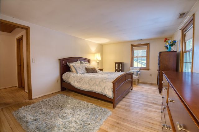 4308 EMMET Drive, Erie, PA 16511