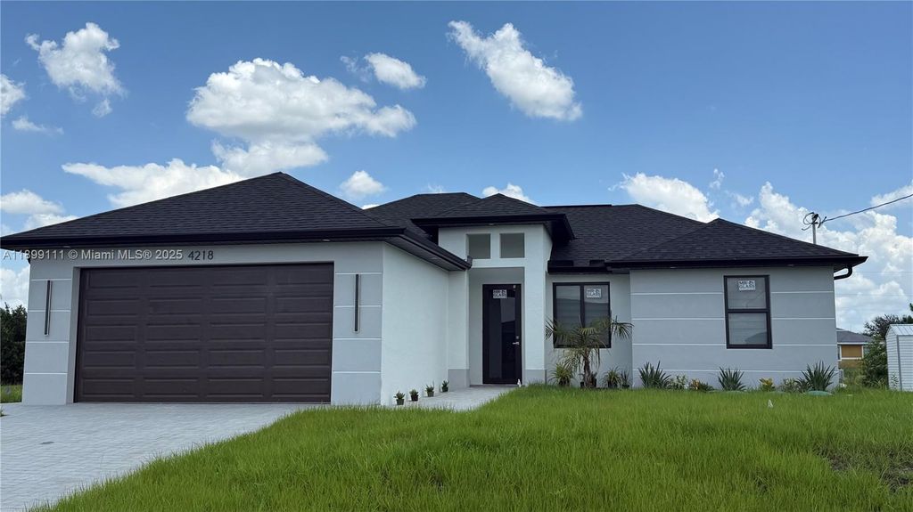4218 26th St SW, Lehigh Acres, FL 33976