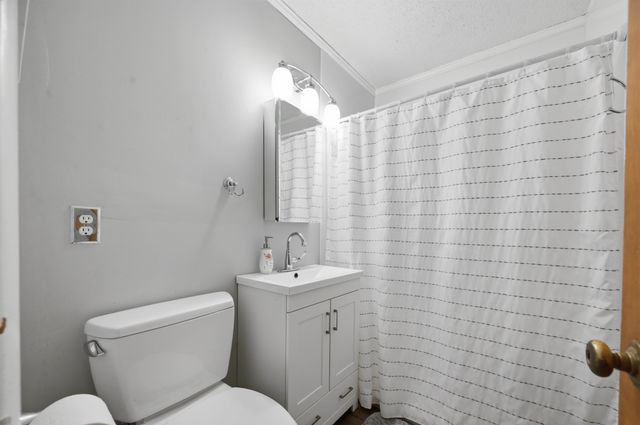 4840 N Sullivan, Wichita, KS 67204