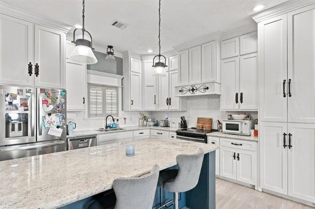 1465 Cameron Court, Lake Charles, LA 70611