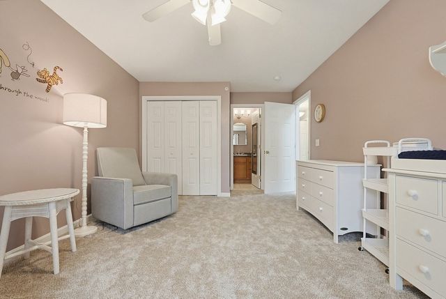 18 Azalea Ln 18, Grafton, MA 01519