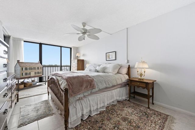 126 Lakeshore Drive 526, North Palm Beach, FL 33408