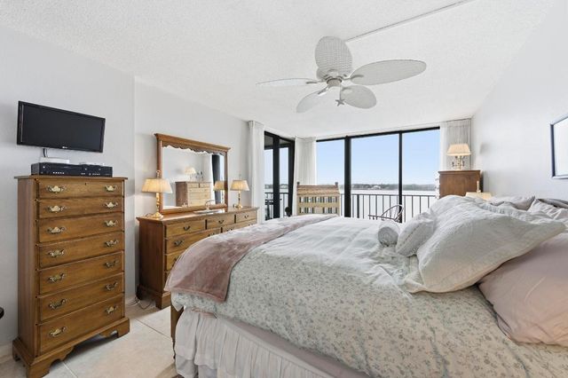 126 Lakeshore Drive 526, North Palm Beach, FL 33408