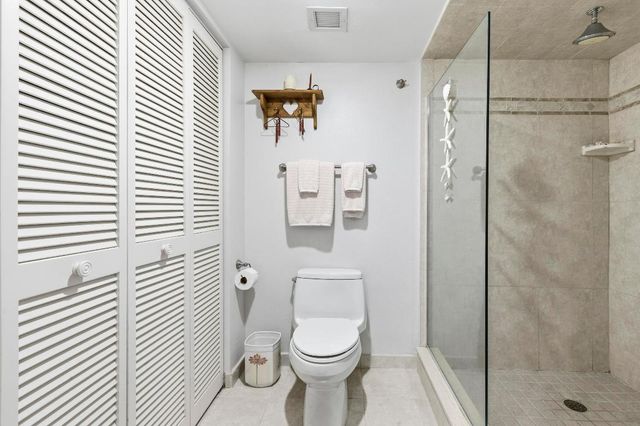 126 Lakeshore Drive 526, North Palm Beach, FL 33408