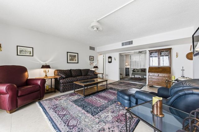 126 Lakeshore Drive 526, North Palm Beach, FL 33408