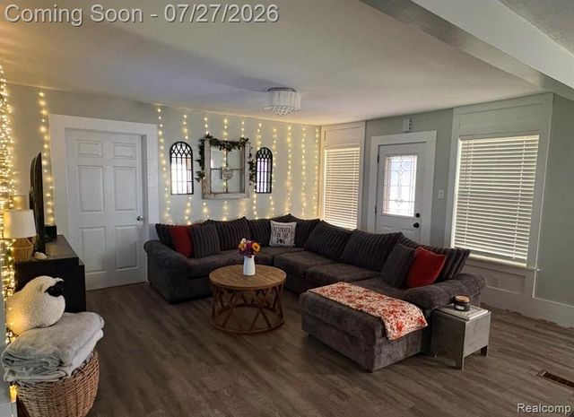 614 N Saginaw Street, Owosso, MI 48867
