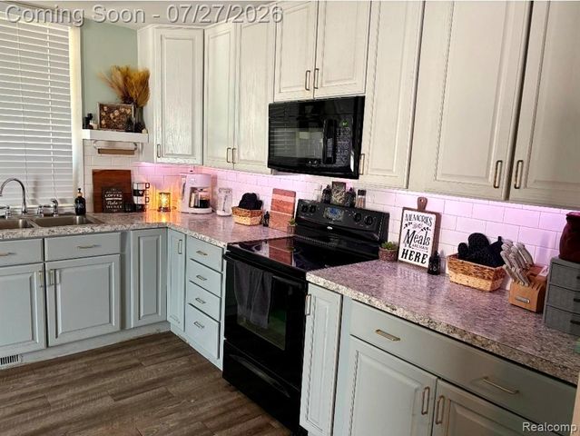614 N Saginaw Street, Owosso, MI 48867