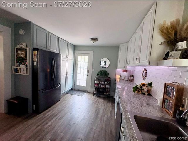 614 N Saginaw Street, Owosso, MI 48867