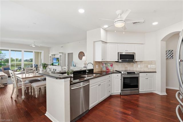 11110 Harbour Yacht CT 32A, Fort Myers, FL 33908