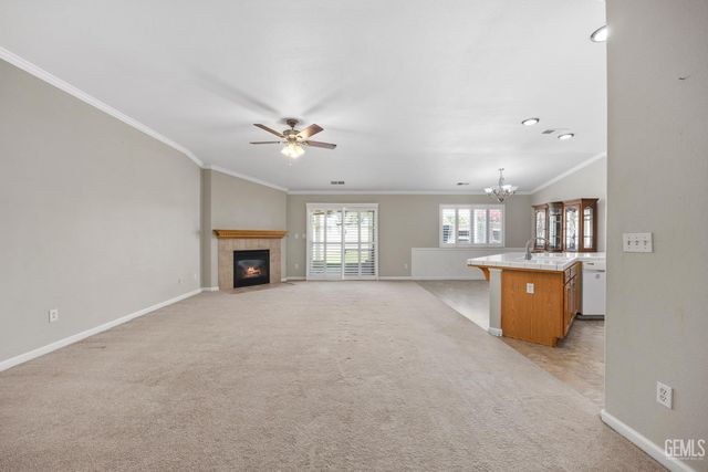 12200 Verdelho Avenue, Bakersfield, CA 93312