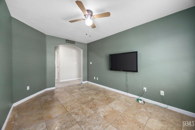 12200 Verdelho Avenue, Bakersfield, CA 93312