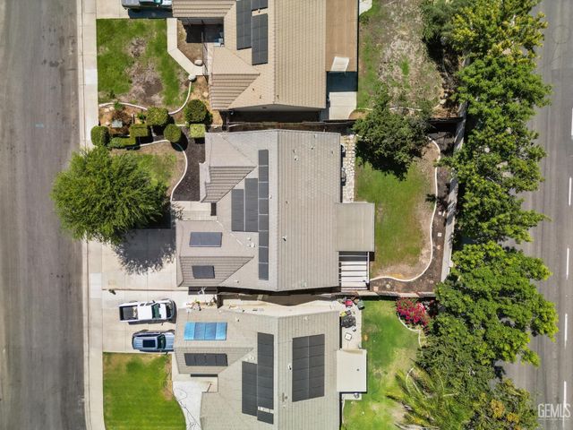 12200 Verdelho Avenue, Bakersfield, CA 93312