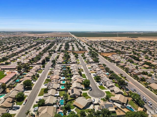 12200 Verdelho Avenue, Bakersfield, CA 93312