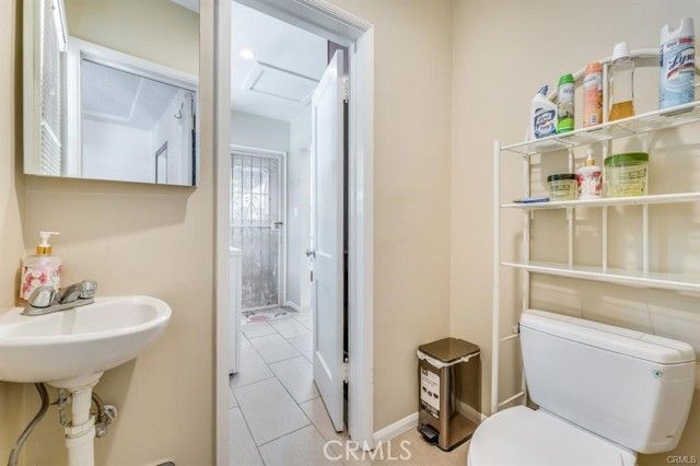 5646 Vesper Avenue, Sherman Oaks, CA 91411