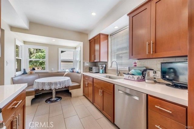 5646 Vesper Avenue, Sherman Oaks, CA 91411