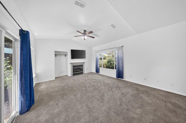 210 Battlecreek Cir, Sacramento, CA 95835