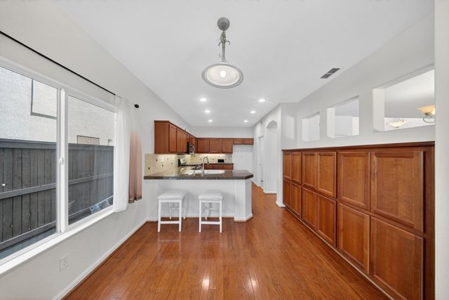 210 Battlecreek Cir, Sacramento, CA 95835
