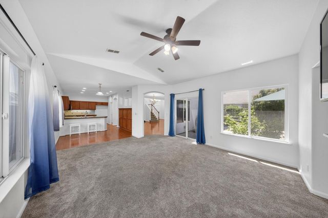 210 Battlecreek Cir, Sacramento, CA 95835