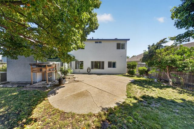 210 Battlecreek Cir, Sacramento, CA 95835