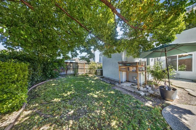 210 Battlecreek Cir, Sacramento, CA 95835