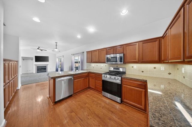 210 Battlecreek Cir, Sacramento, CA 95835