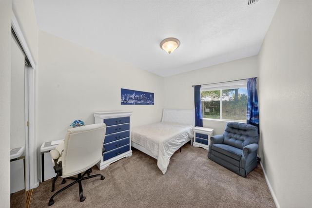 210 Battlecreek Cir, Sacramento, CA 95835