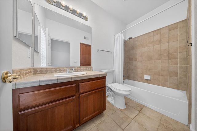 210 Battlecreek Cir, Sacramento, CA 95835