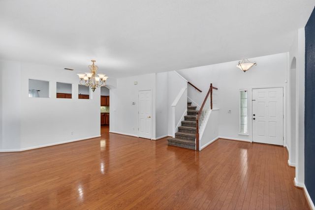 210 Battlecreek Cir, Sacramento, CA 95835