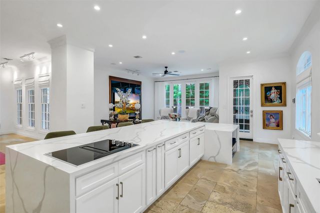 854 Plainwood Drive, Houston, TX 77079