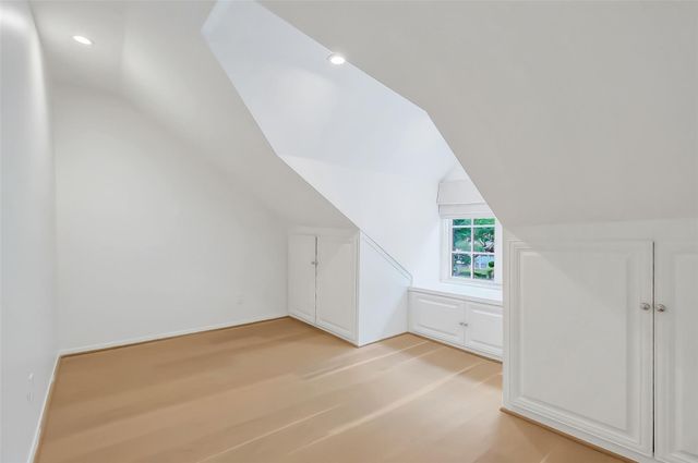 854 Plainwood Drive, Houston, TX 77079