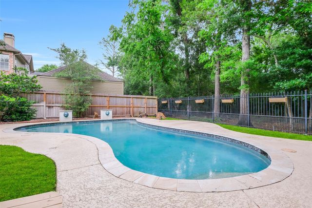 854 Plainwood Drive, Houston, TX 77079