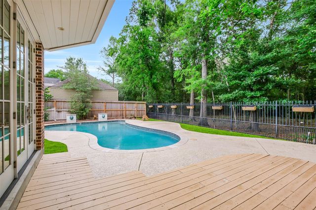 854 Plainwood Drive, Houston, TX 77079