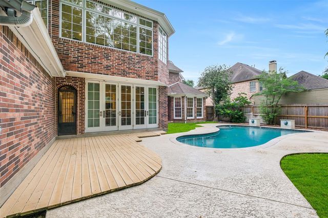 854 Plainwood Drive, Houston, TX 77079
