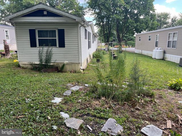 1910 SCHUBERT RD, Bethel, PA 19507