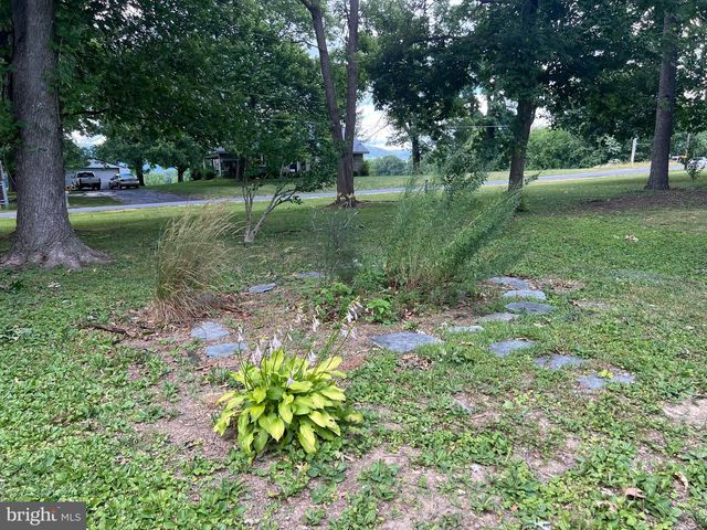 1910 SCHUBERT RD, Bethel, PA 19507