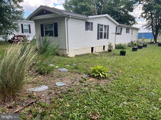 1910 SCHUBERT RD, Bethel, PA 19507