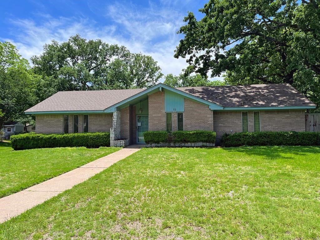 15 Post Oak Trail, Greenville, TX 75402