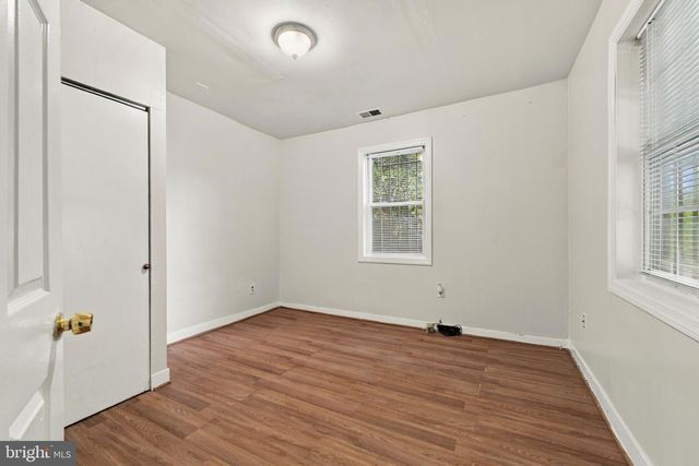 4239 EDSON PL NE, Washington, DC 20019