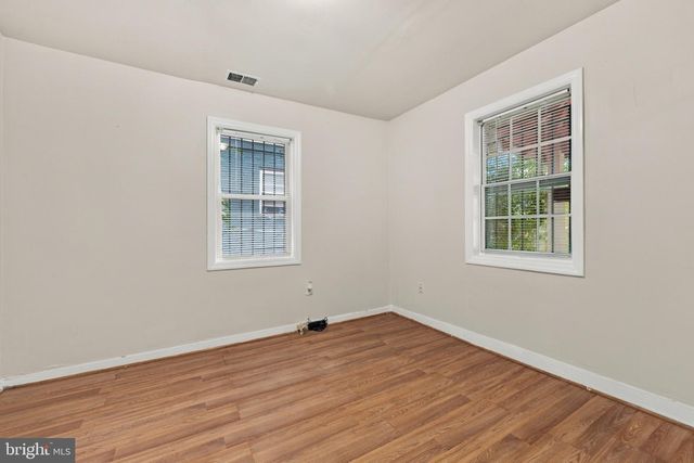 4239 EDSON PL NE, Washington, DC 20019