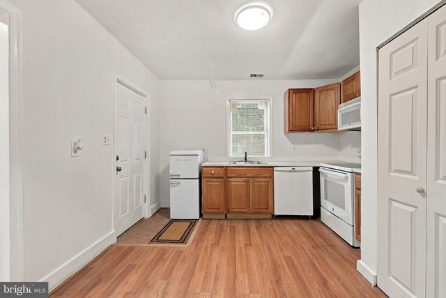 4239 EDSON PL NE, Washington, DC 20019