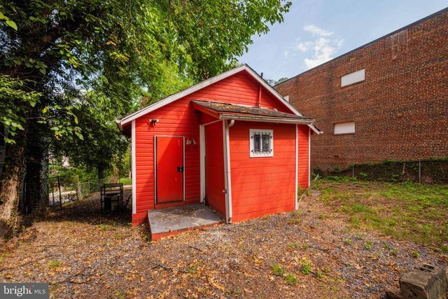 4239 EDSON PL NE, Washington, DC 20019