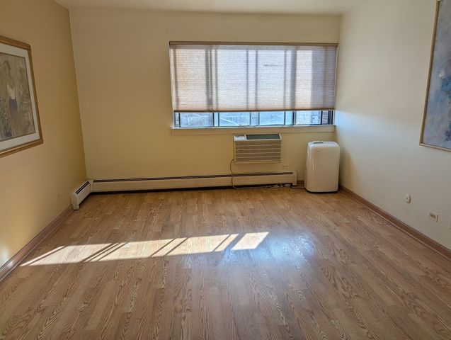 8444 W Wilson Avenue 407, Chicago, IL 60656