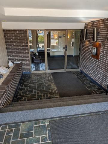 8444 W Wilson Avenue 407, Chicago, IL 60656