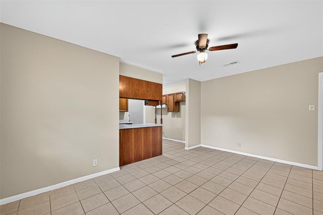 9225 Mclean Street, Beaumont, TX 77707