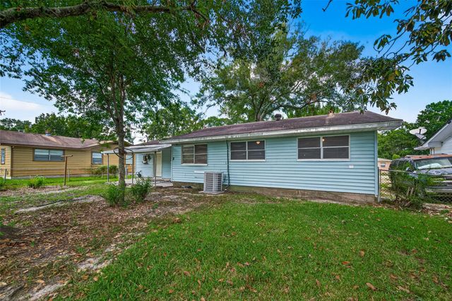 9225 Mclean Street, Beaumont, TX 77707